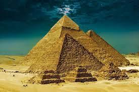 Que l univers de tous les univers est son trone pyramidal cosmique